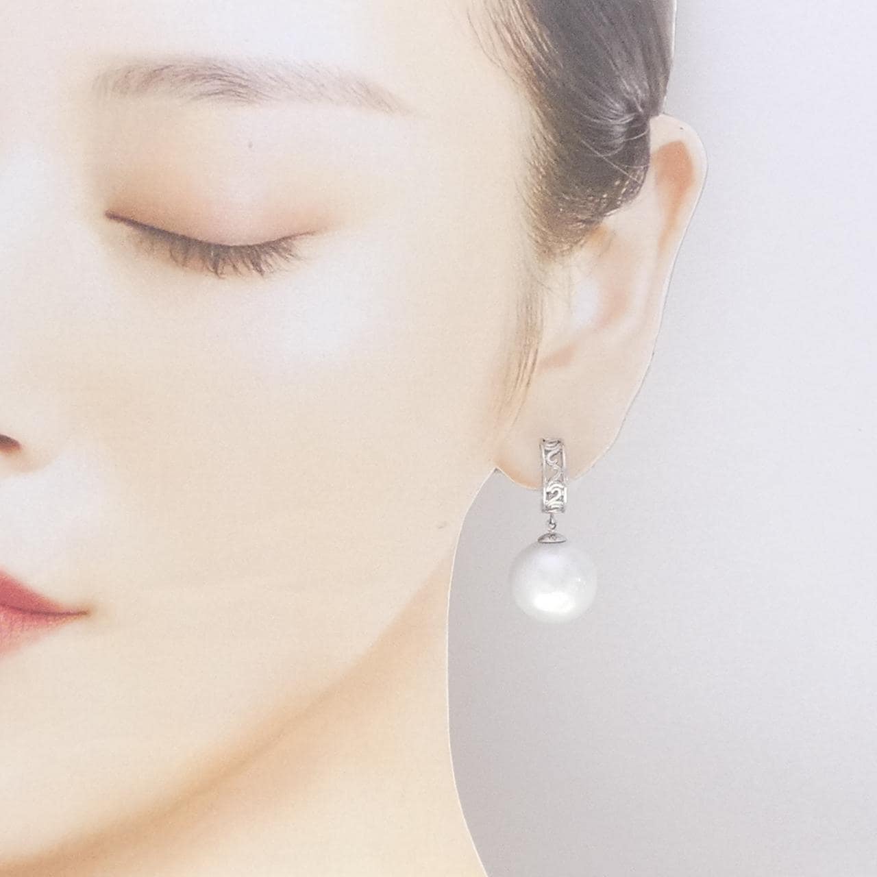 PT900/K14WG 白蝶パール ピアス 15mm