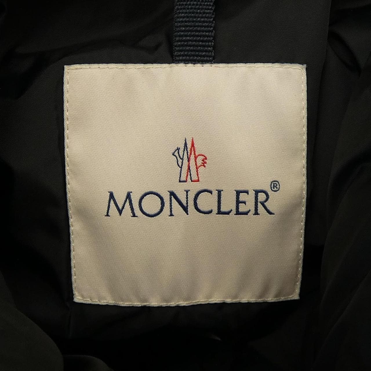 モンクレール MONCLER ダウンジャケット