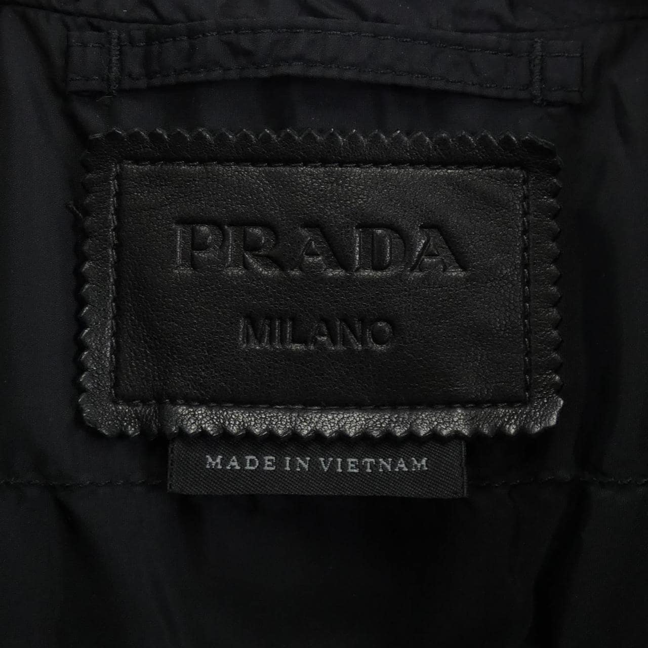 プラダ PRADA SGH847 S151 Q04 ダウンジャケット