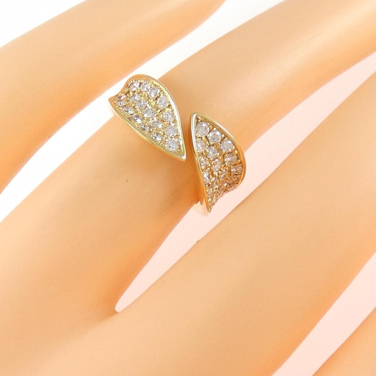 ジュネ ダイヤモンド リング 0.62CT