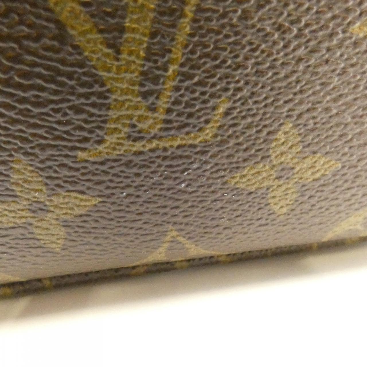 ルイヴィトン モノグラム トゥルース トワレ 28cm M47522 ポーチ