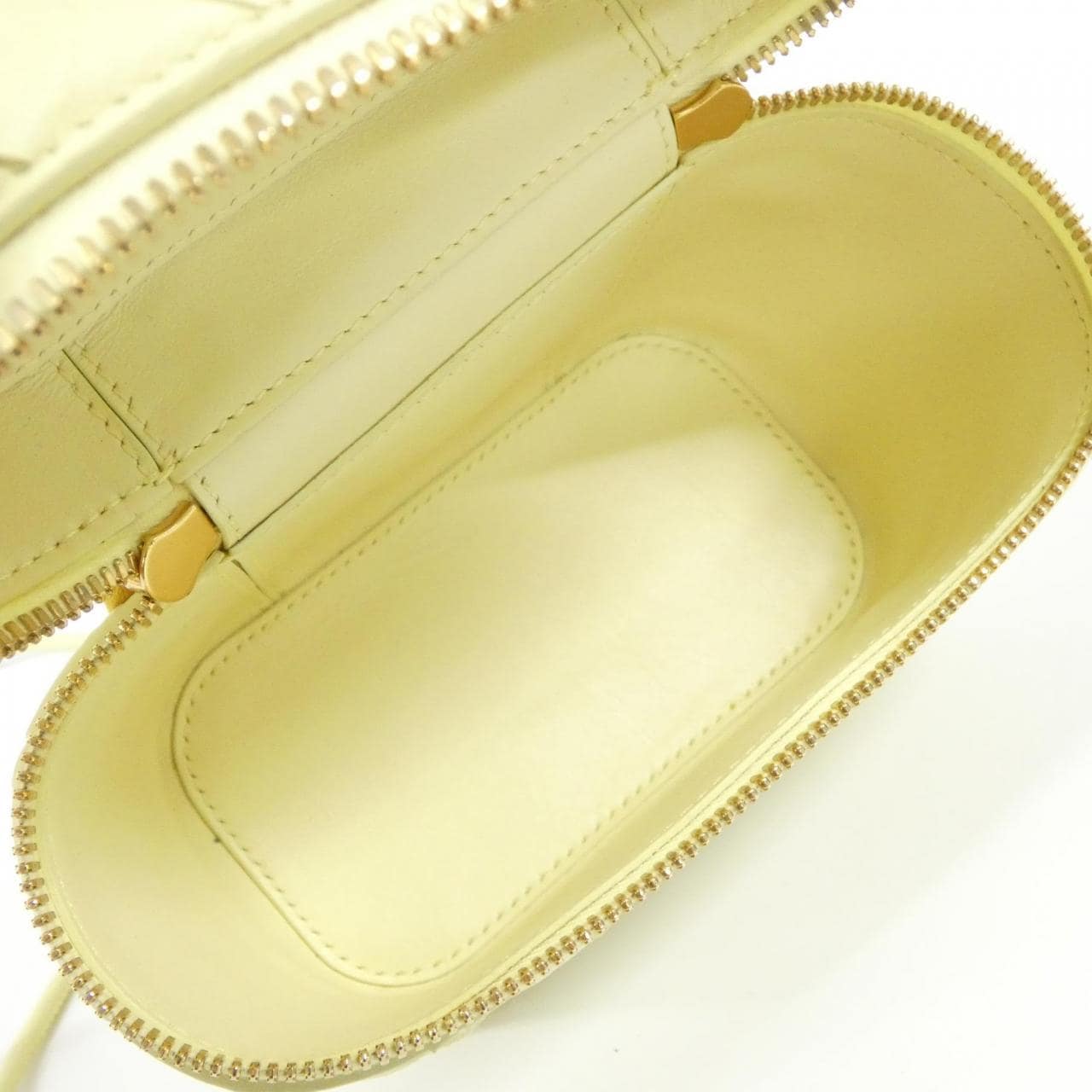 ボッテガヴェネタ 743551 VCPP3 ショルダーバッグ