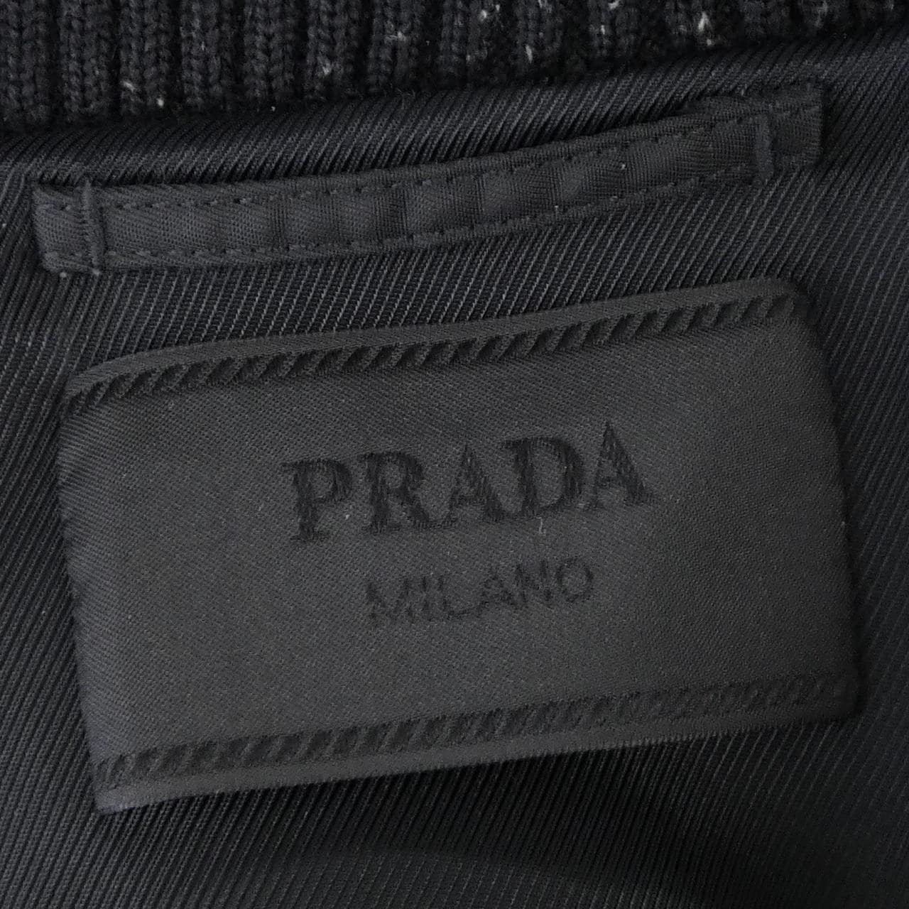 プラダ PRADA トライアングルロゴ SGH038 R121 1WQ8 ブルゾン