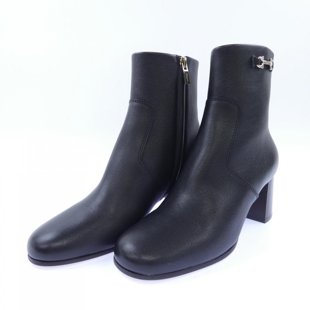 サルヴァトーレフェラガモ SALVATORE FERRAGAMO ブーツ