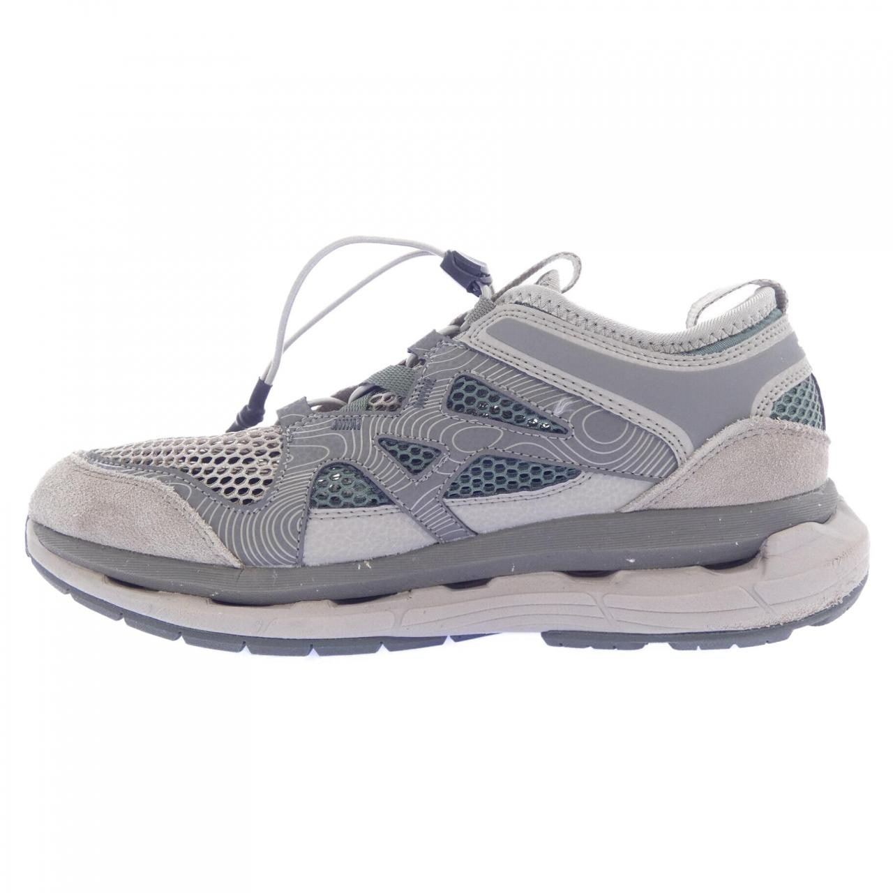 MOISTHROUGH360 スニーカー