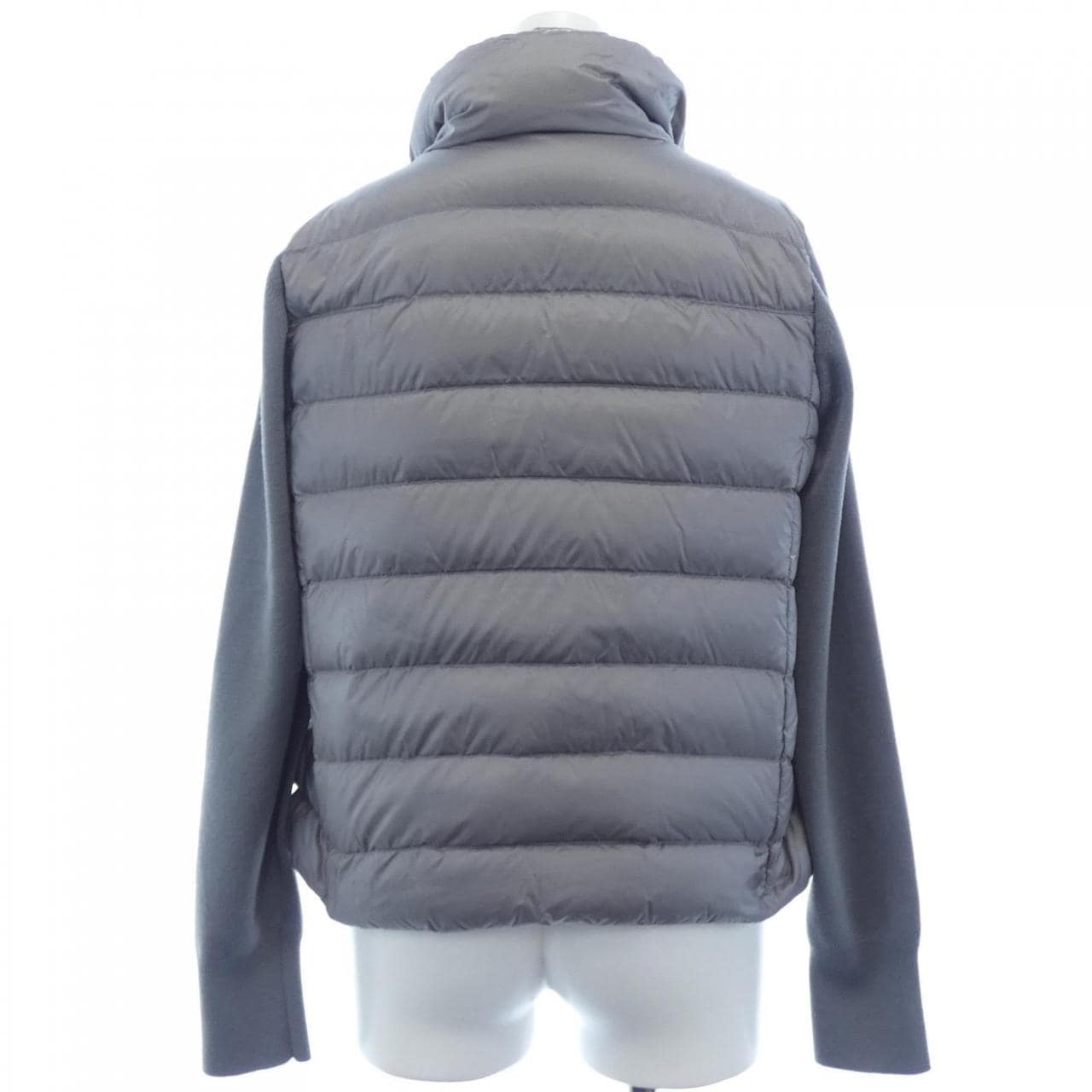 モンクレール MONCLER 20939B00030 ブルゾン