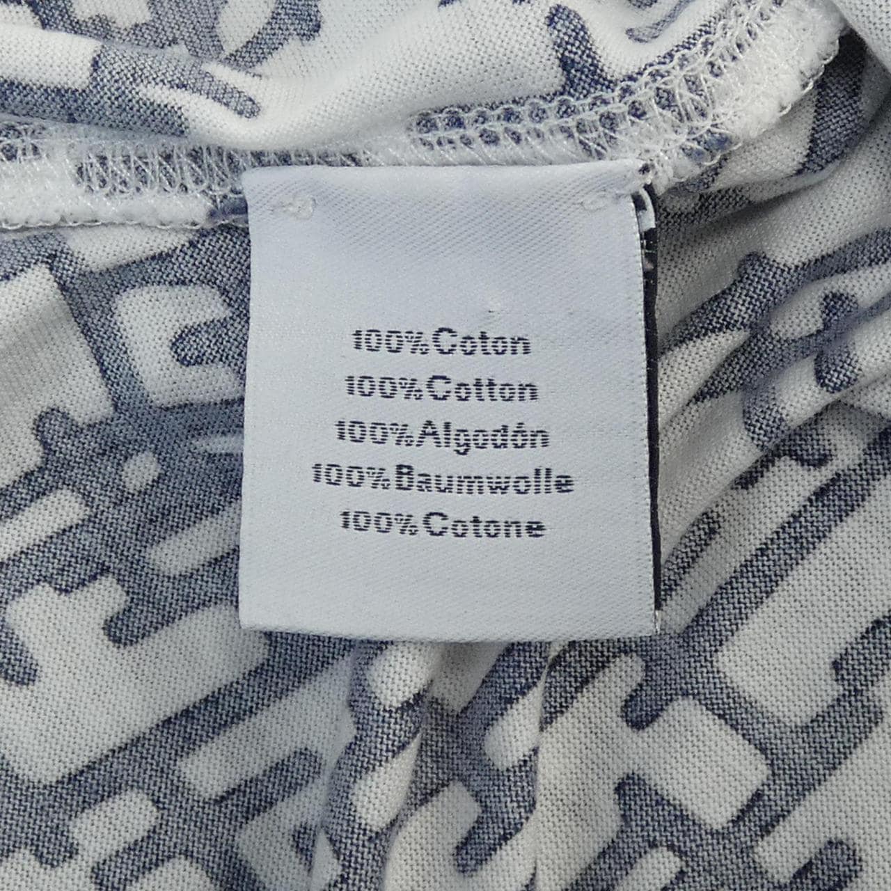 エルメス HERMES Tシャツ