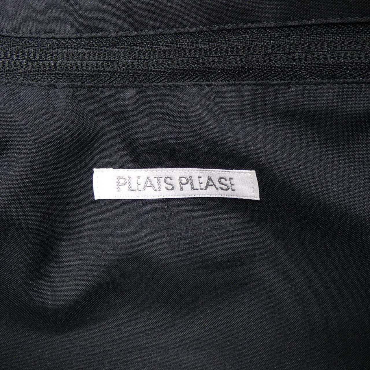 プリーツプリーズ PLEATS PLEASE PP42AG536 BAG