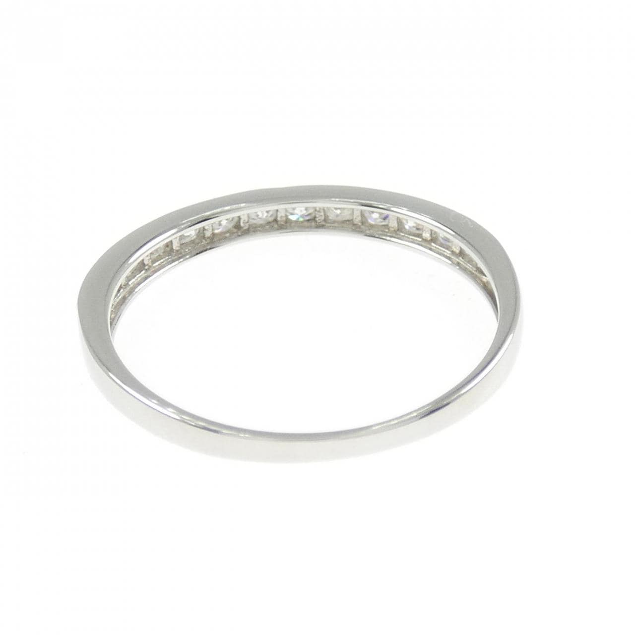 PT950 ハーフエタニティ ダイヤモンド リング 0.30CT