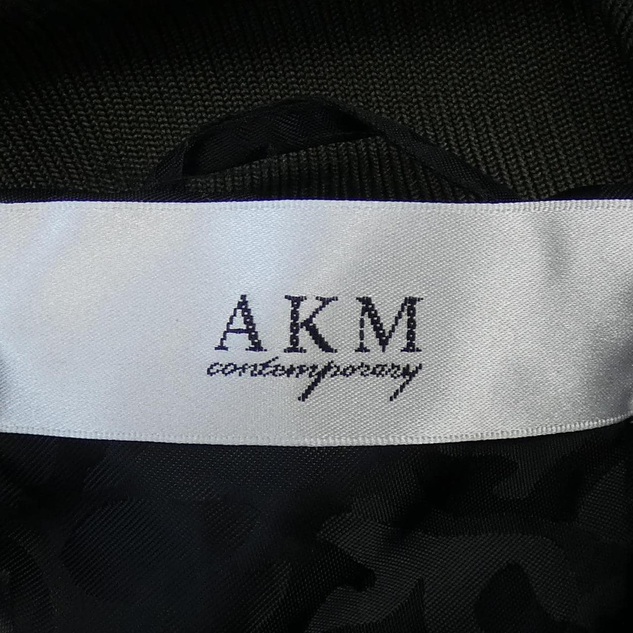 エイケイエム AKM ダウンジャケット