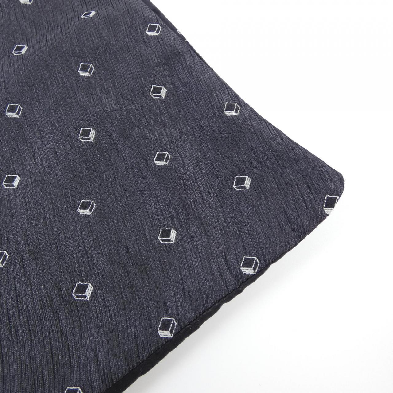 普拉達PRADA MUFFLER