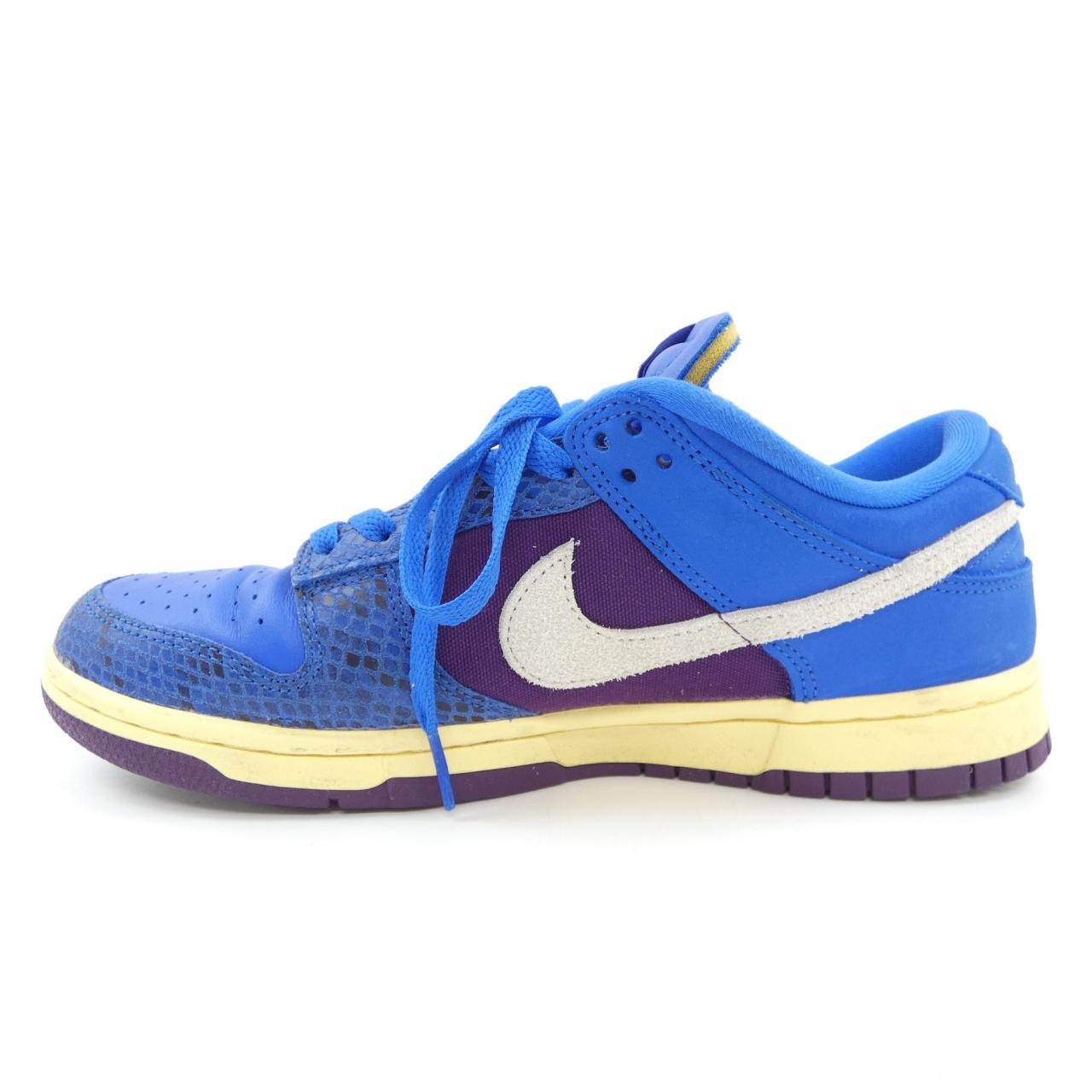ナイキ NIKE スニーカー