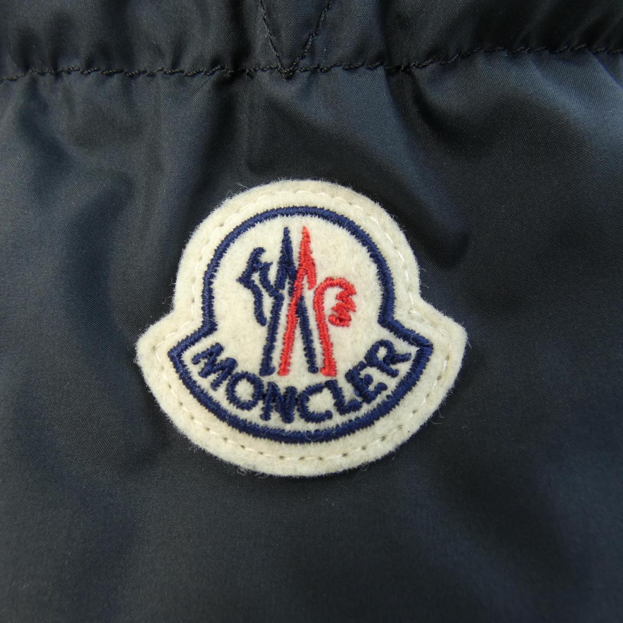 モンクレール MONCLER ダウンジャケット