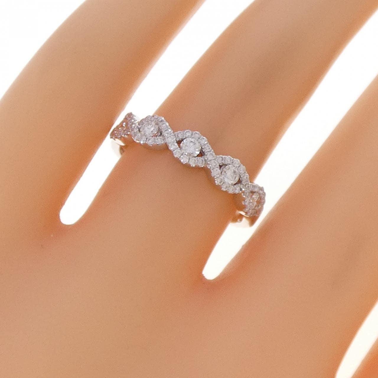 750WG ダイヤモンド リング