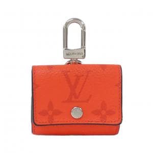 LOUIS VUITTON accessories (and others)