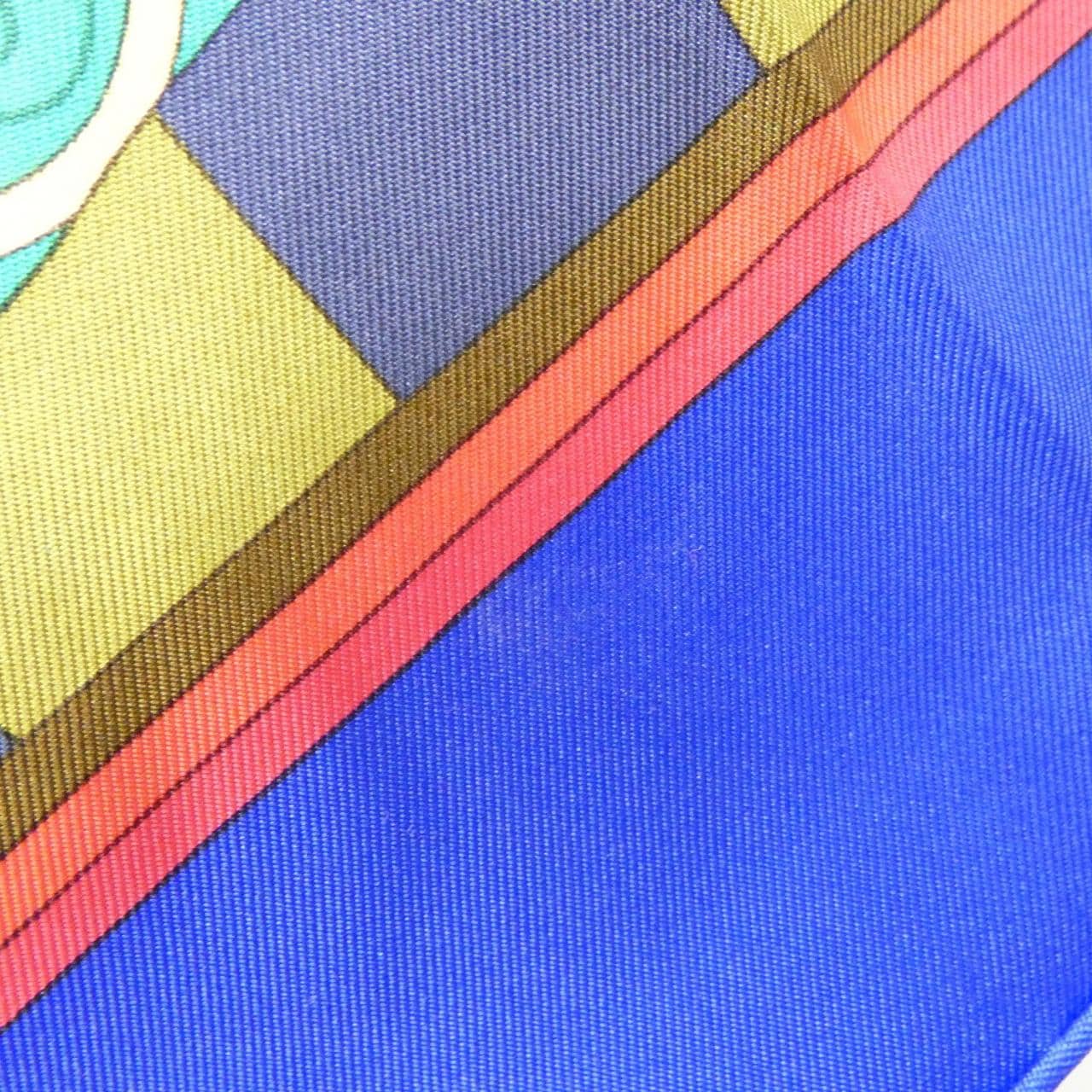 エルメス CHOCS EN PLUMES カレ スカーフ