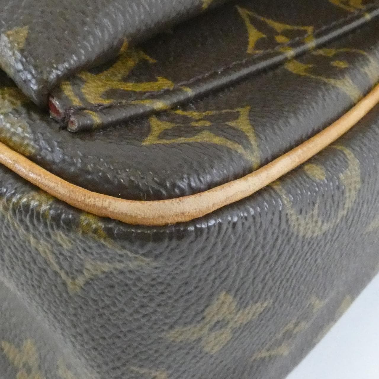 ルイヴィトン モノグラム ヴィバ シテ PM M51165 ショルダーバッグ