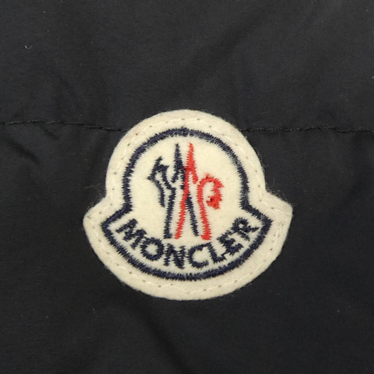 モンクレール MONCLER CHEVAL ダウンベスト