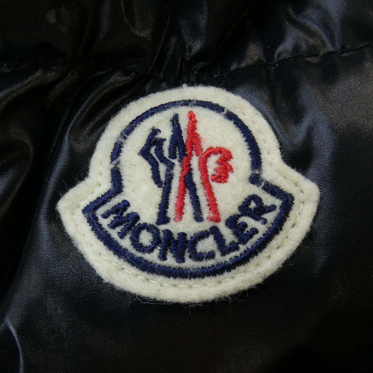 モンクレール MONCLER ダウンジャケット