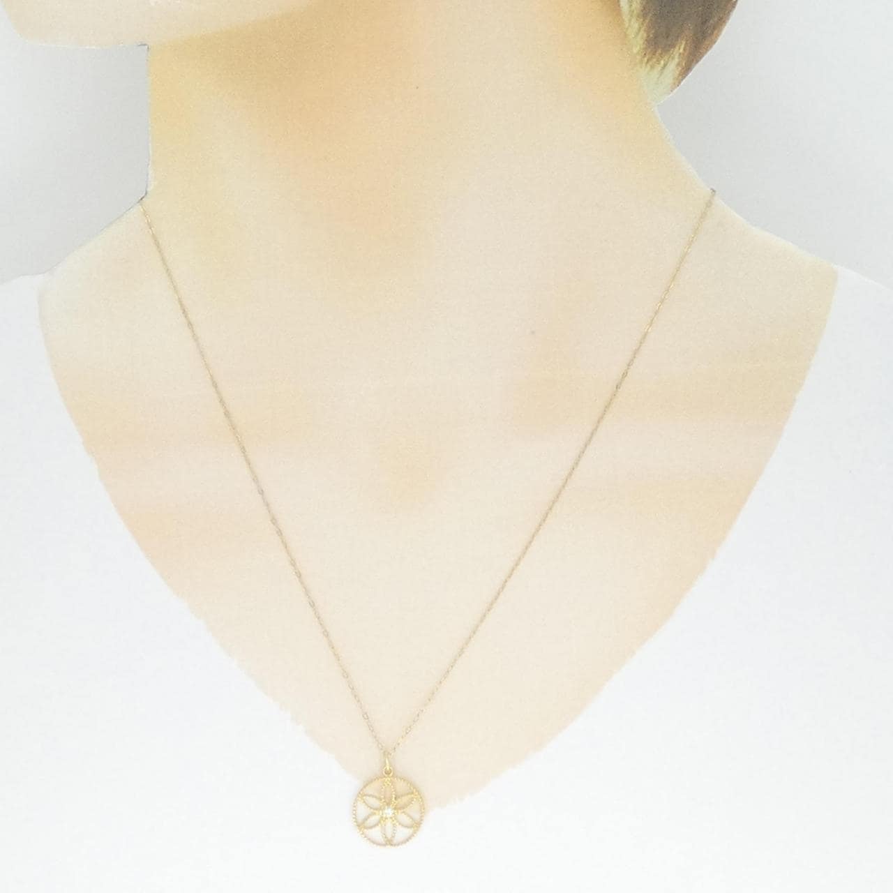 [BRAND NEW] K18YG Diamond necklace 0.02CT