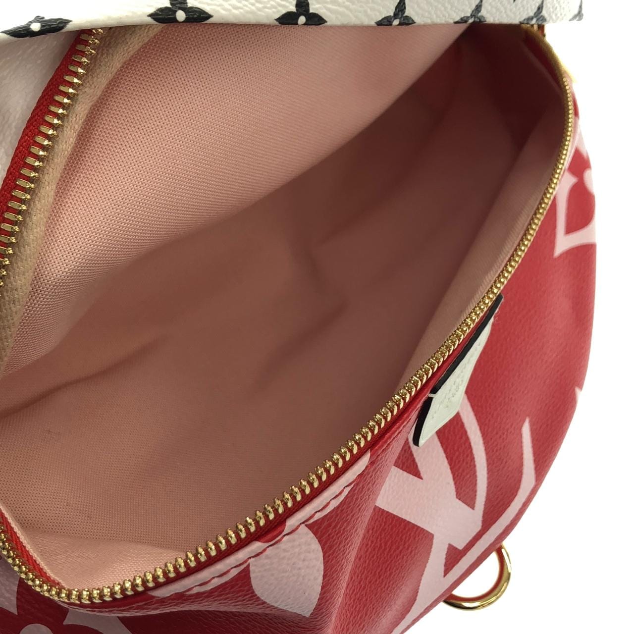 ルイヴィトン モノグラム ジャイアント バムバッグ M44575 ショルダーバッグ