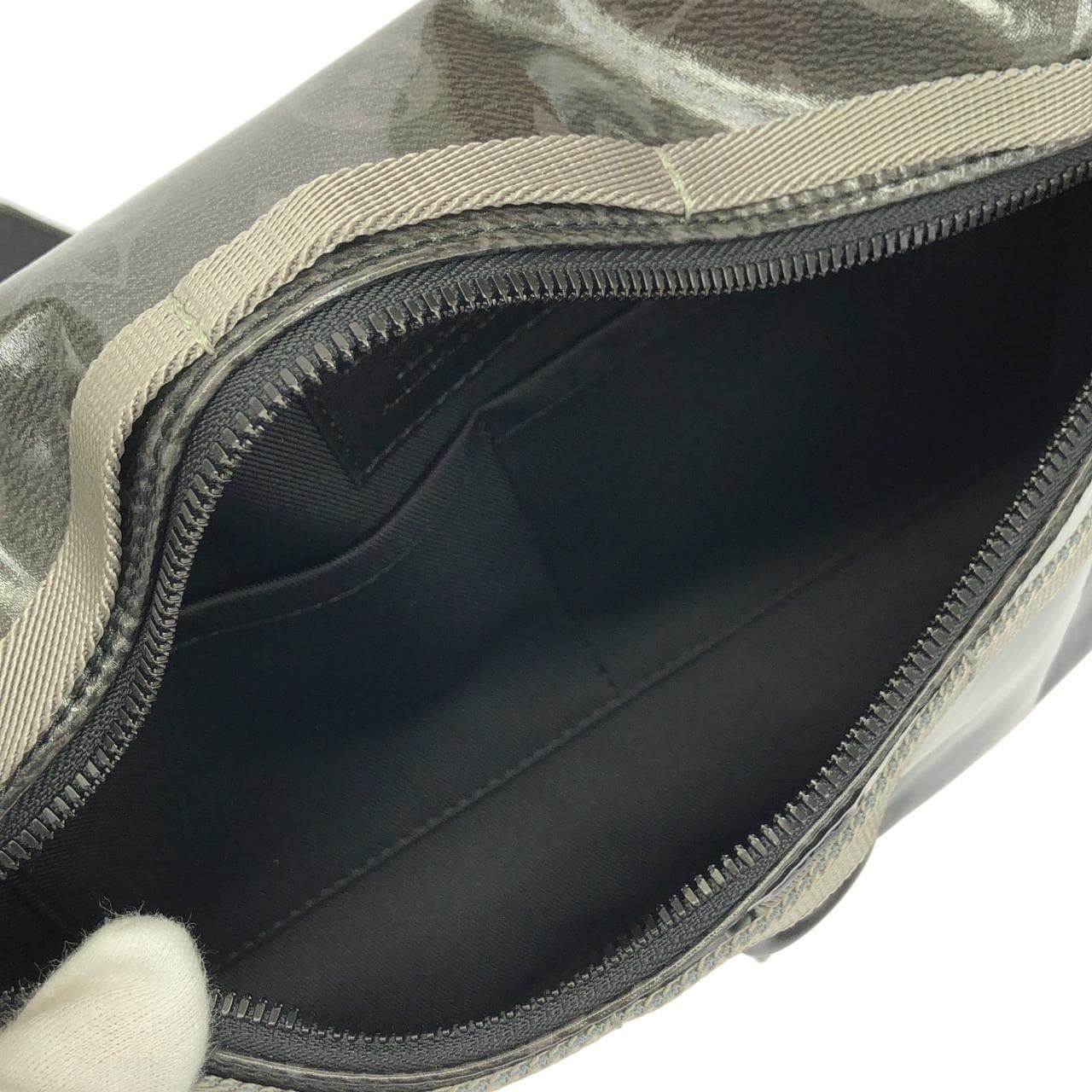 ルイヴィトン モノグラム エクリプス グレーズ メッセンジャー PM M52218 ショルダーバッグ