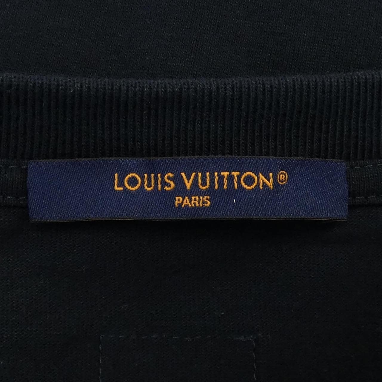 ルイヴィトン LOUIS VUITTON エンブロイダードショートスリーブTシャツ HRY29WNPL Tシャツ