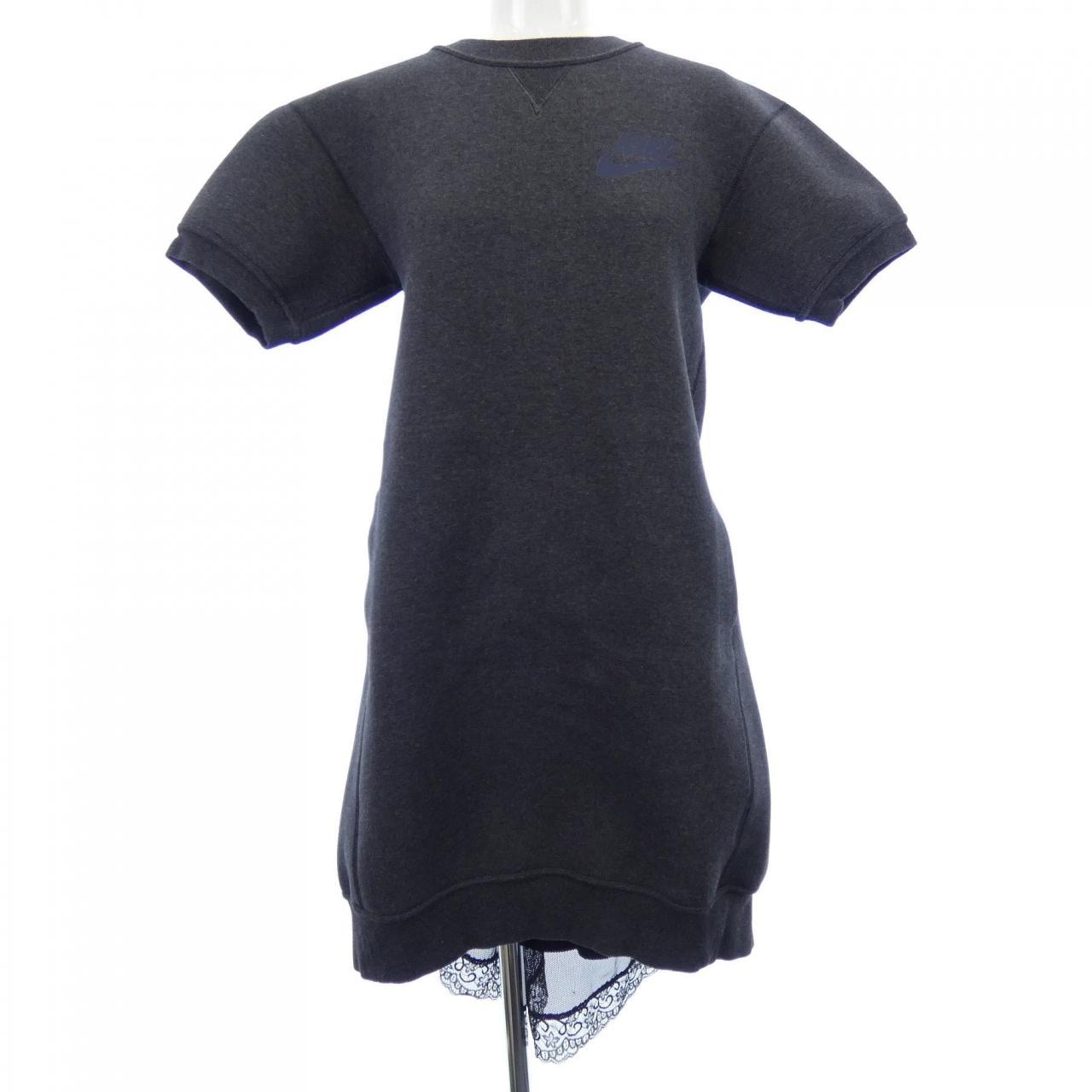 ナイキサカイ NIKE×SACAI 716913-010 ワンピース