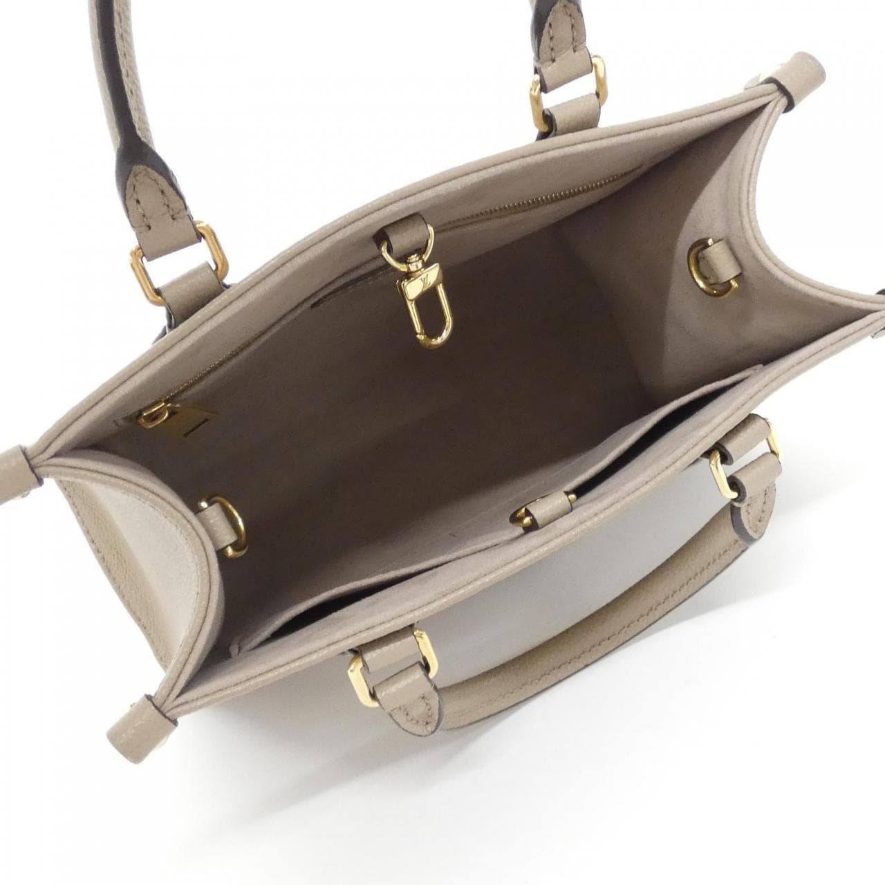 ルイヴィトン バイカラー モノグラム アンプラント オンザゴー PM M45779 バッグ