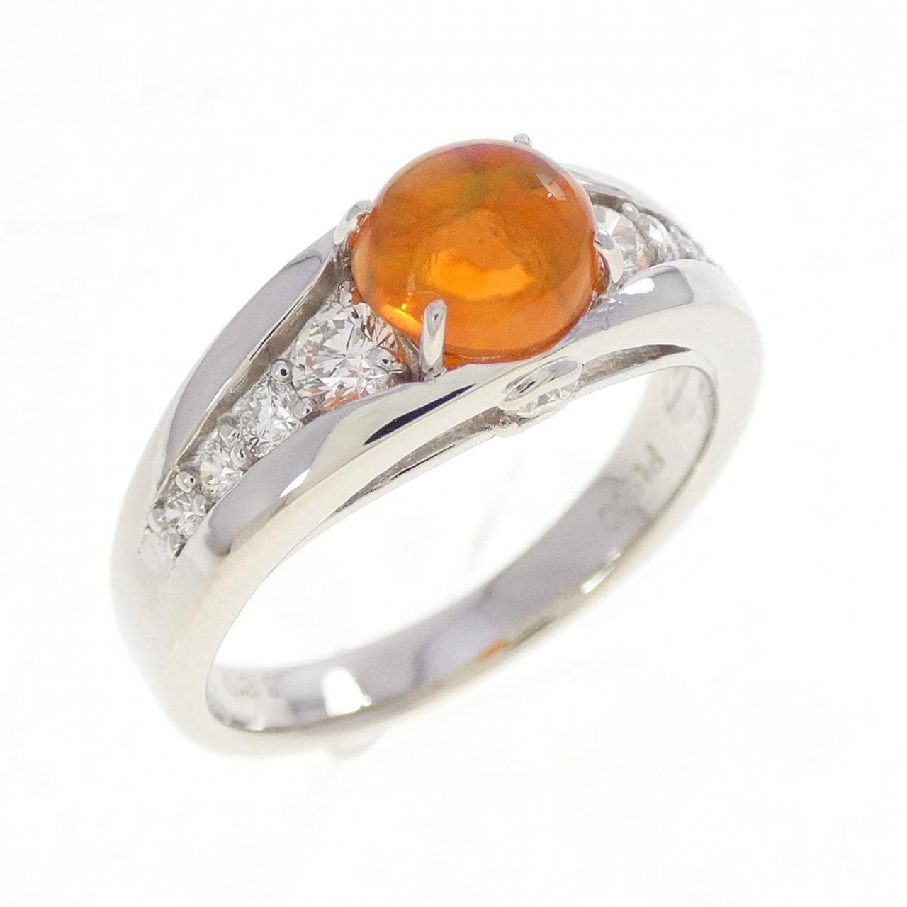 PT900 オパール リング 0.74CT