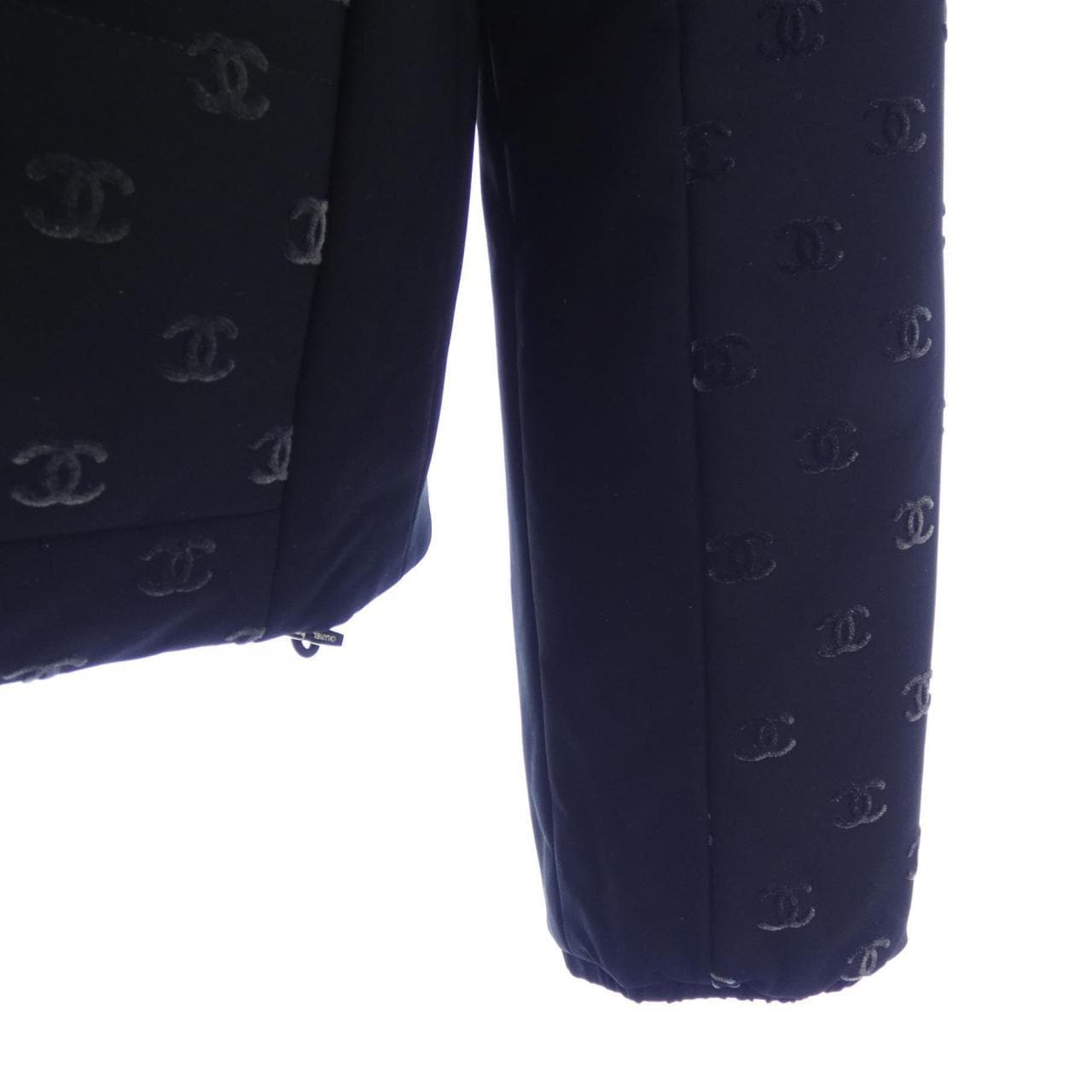 シャネル CHANEL P73222V64869 ダウンジャケット