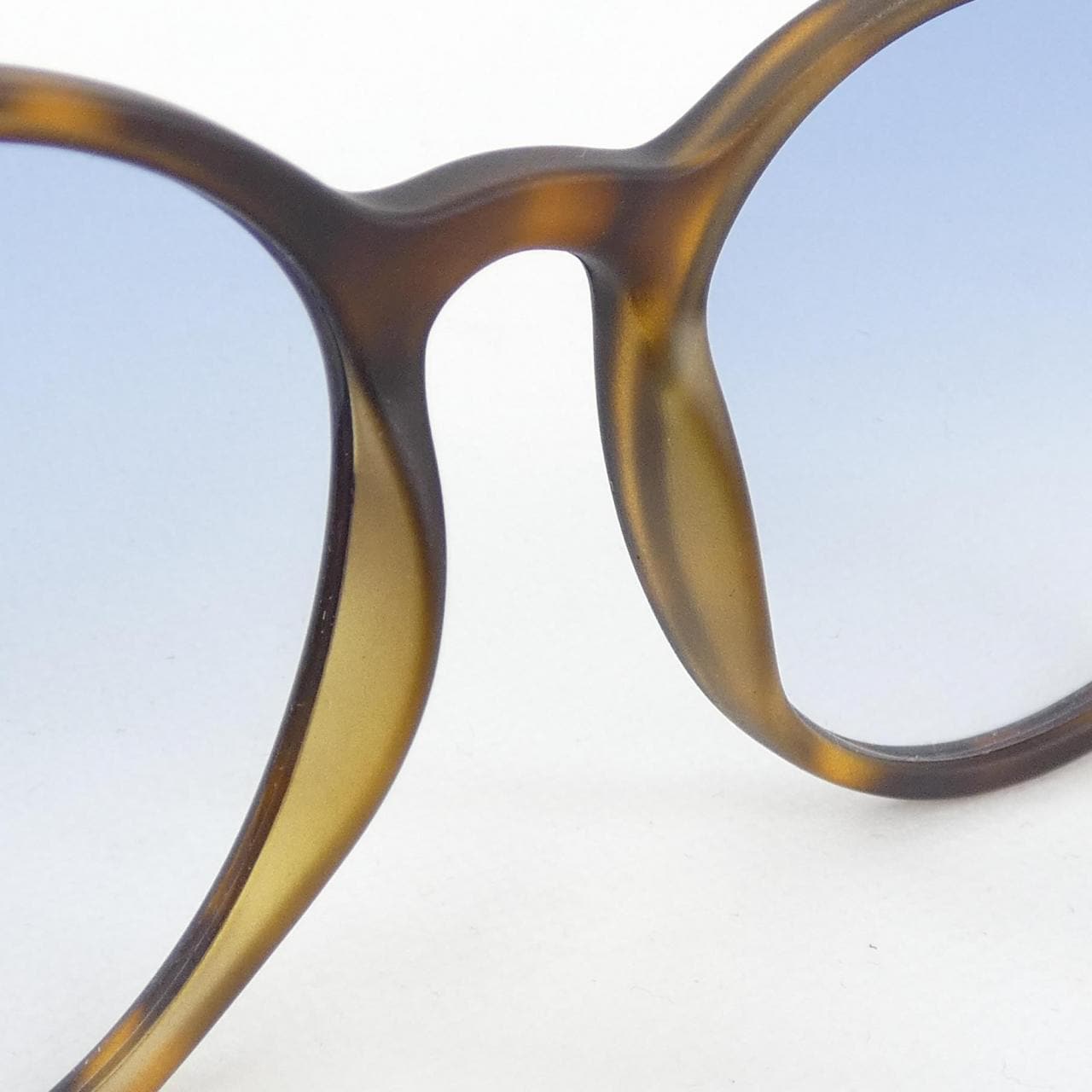 SARAGHINA EYEWEAR