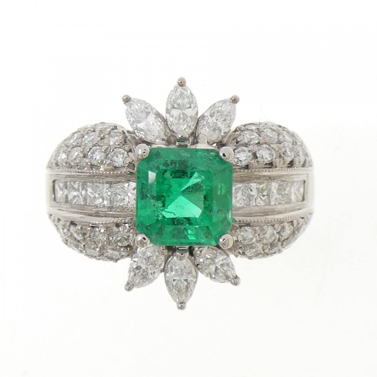 K18WG エメラルド リング