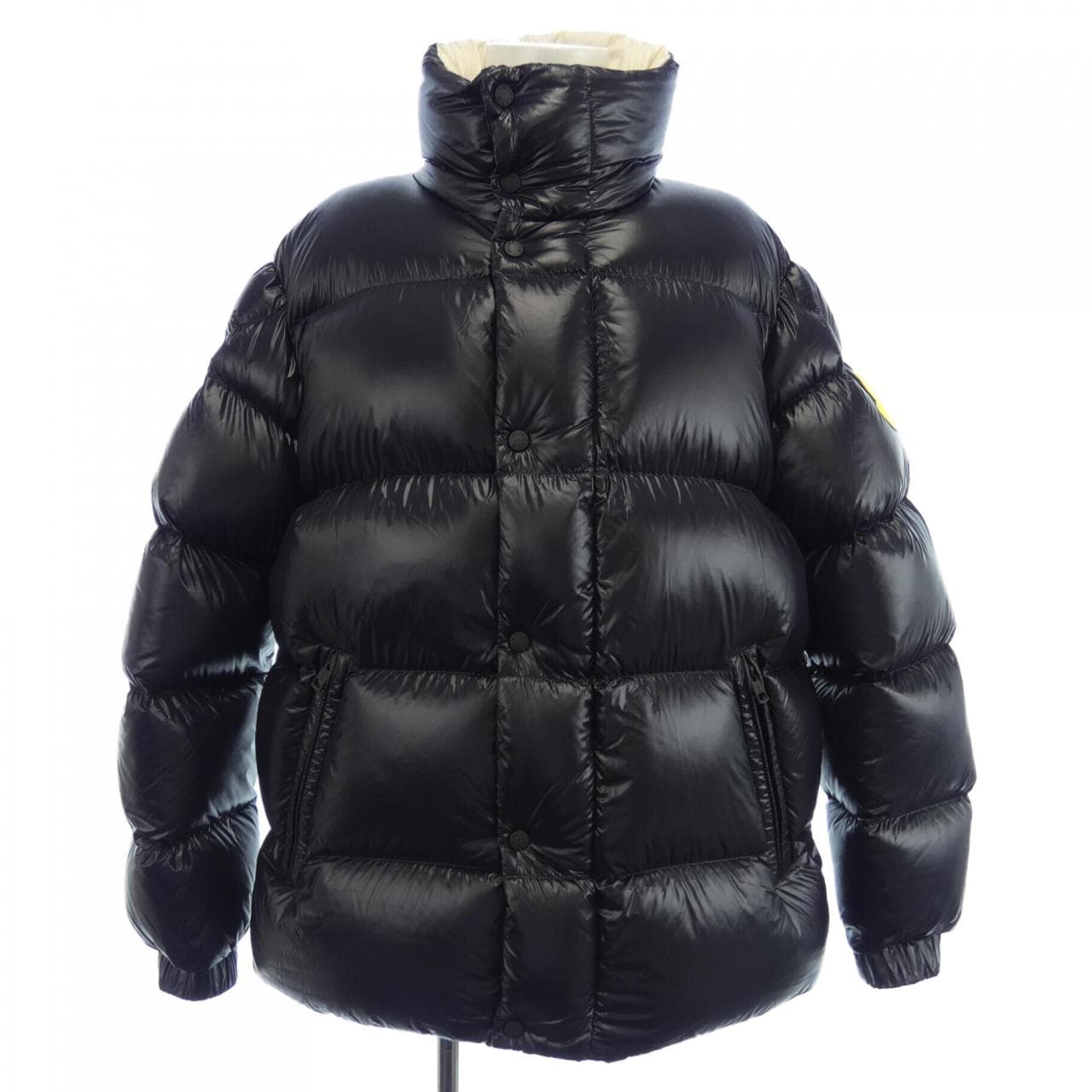 モンクレール MONCLER ダウンジャケット