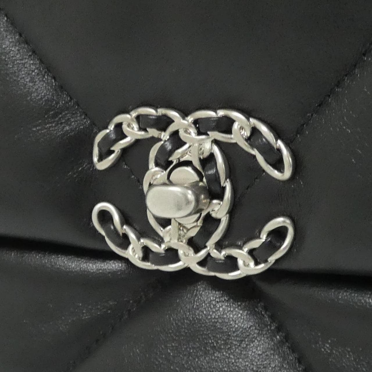 シャネル シャネル19 ライン AS1160 ショルダーバッグ