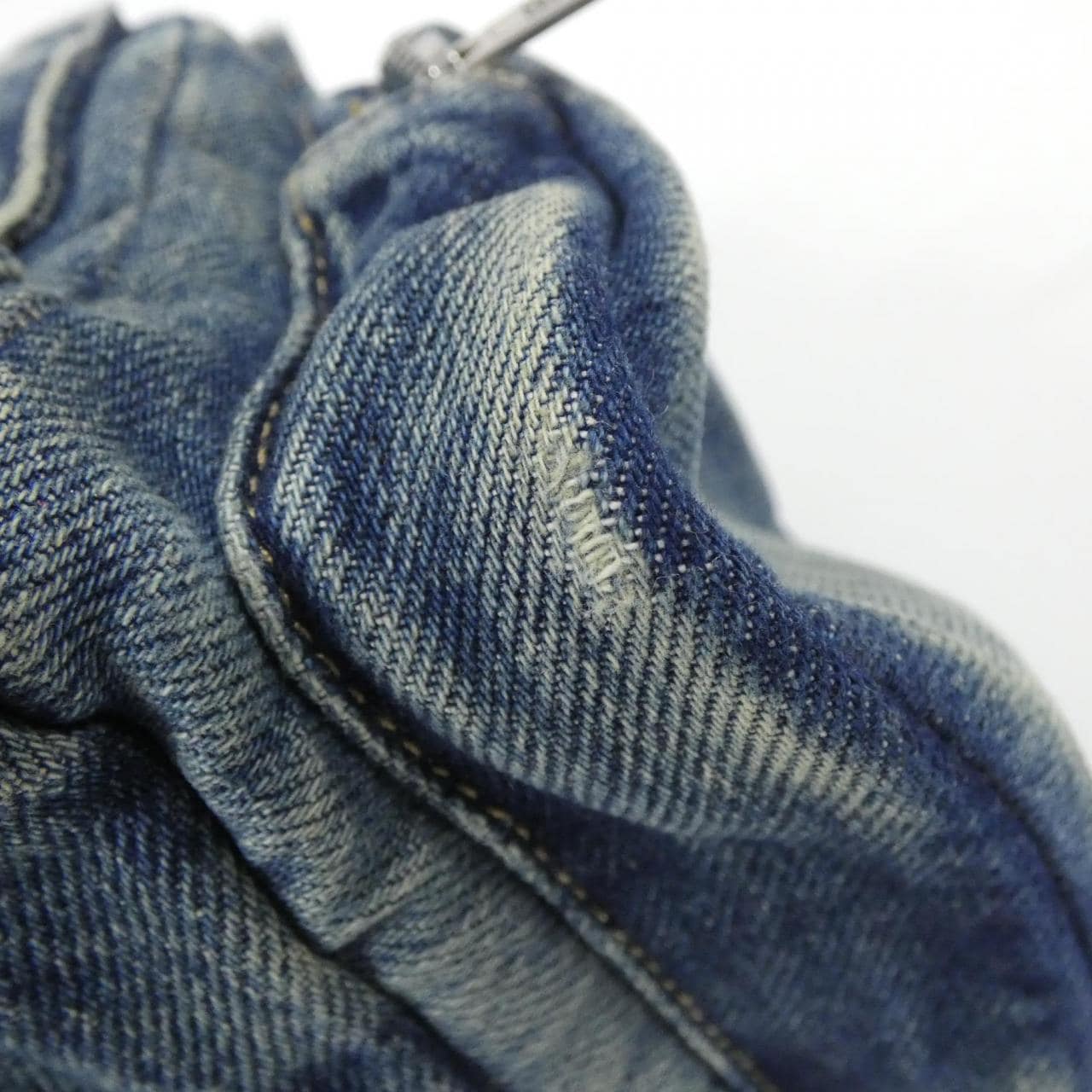 バレンシアガ SUPERBUSY SMALL 702167 2AA24 ショルダーバッグ