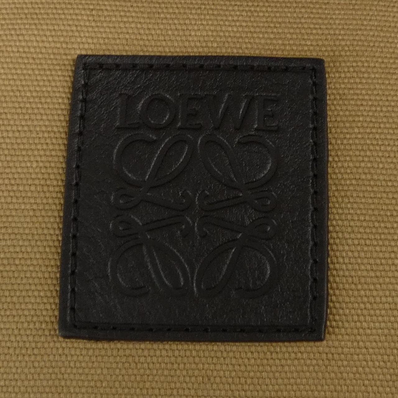 ロエベ LOEWE H526Y02W10 コート