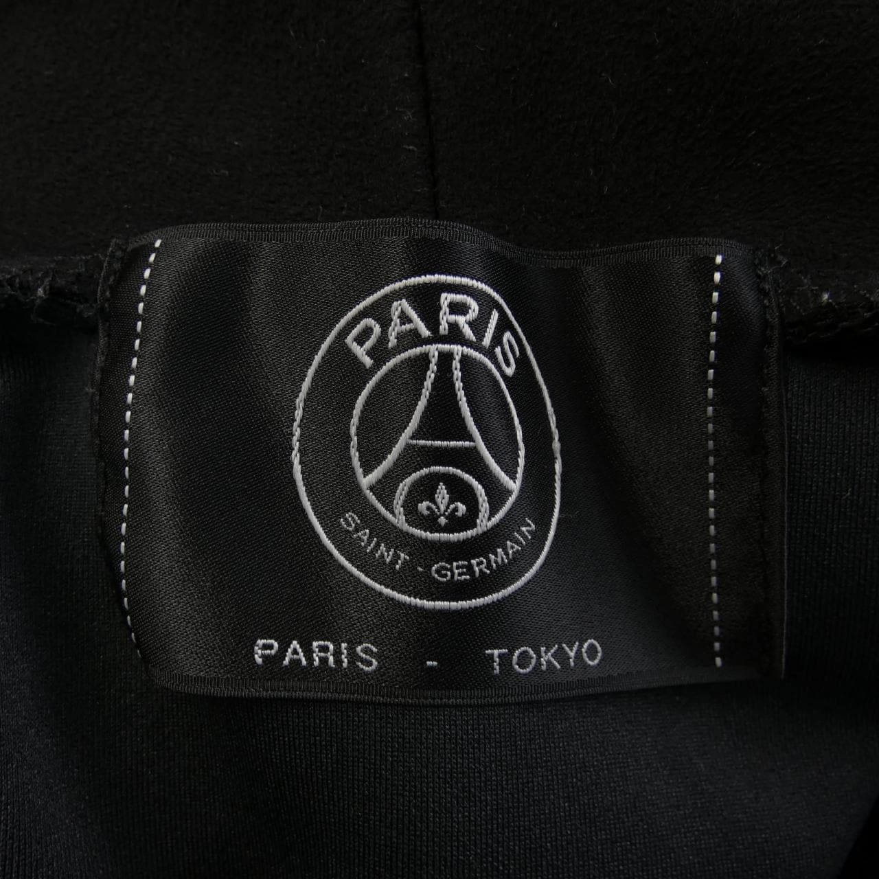 PARIS SAINT-GERMAIN パーカー