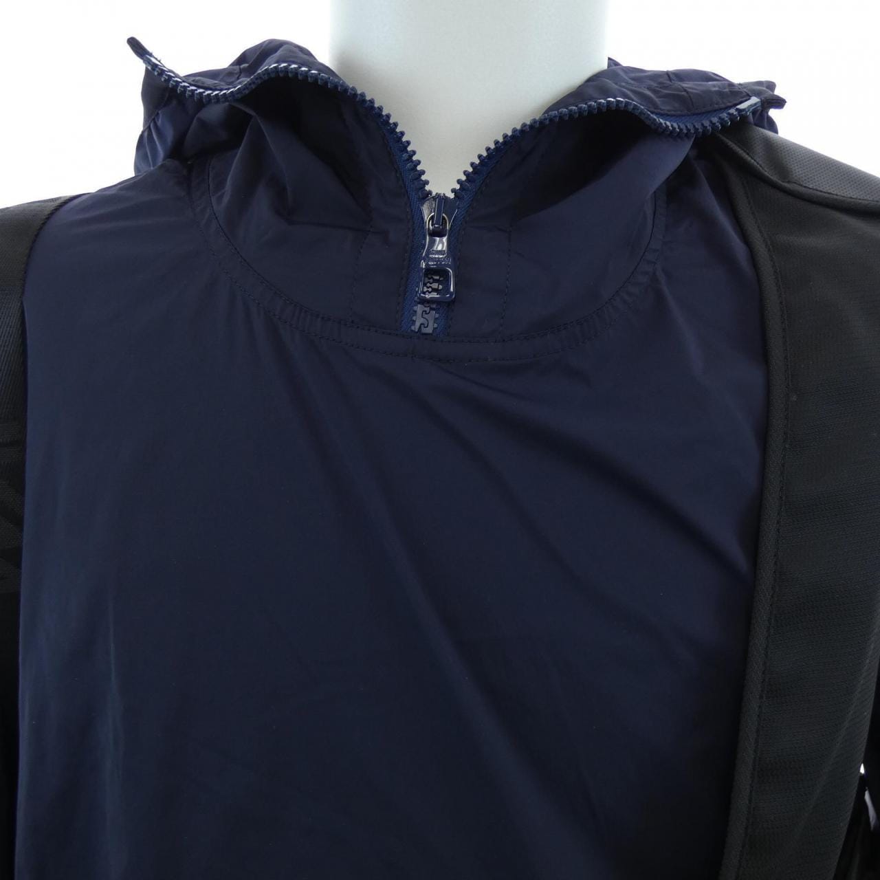 ルイヴィトン LOUIS VUITTON パッカブルハーネスフーディブルゾンウィズ HHB08WNPY パーカー