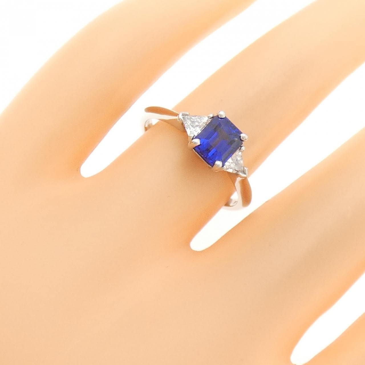 TIFFANY sapphire ring