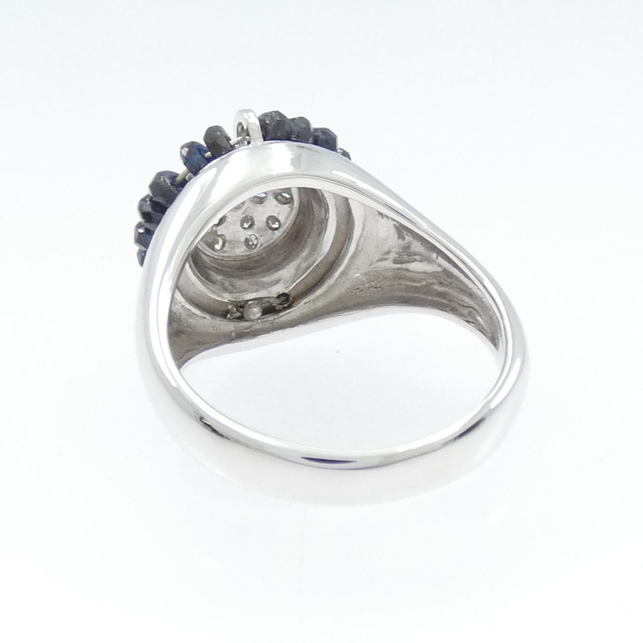 ゾッカイ サファイヤ リング