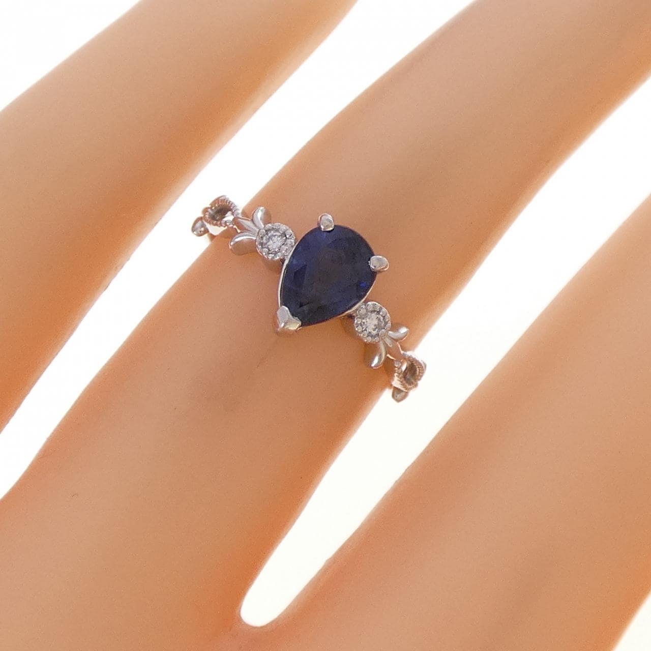 PT950 サファイヤ リング 1.111CT