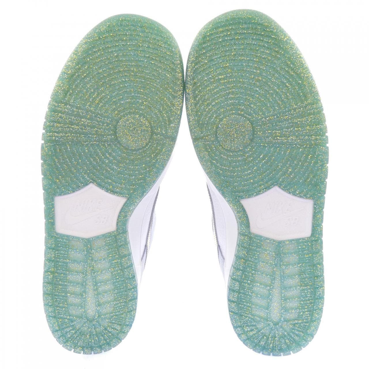 ナイキ NIKE DC9936-100 スニーカー