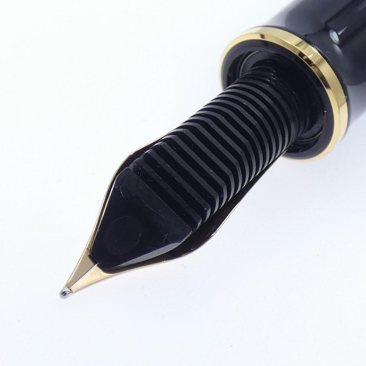 橄欖石M800黑色鋼筆