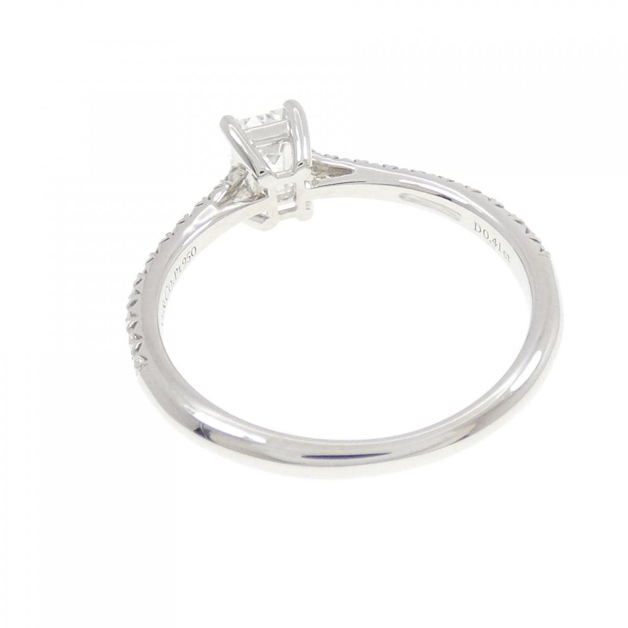 ティファニー ノヴォ リング 0.41CT E VVS1 エメラルドカット