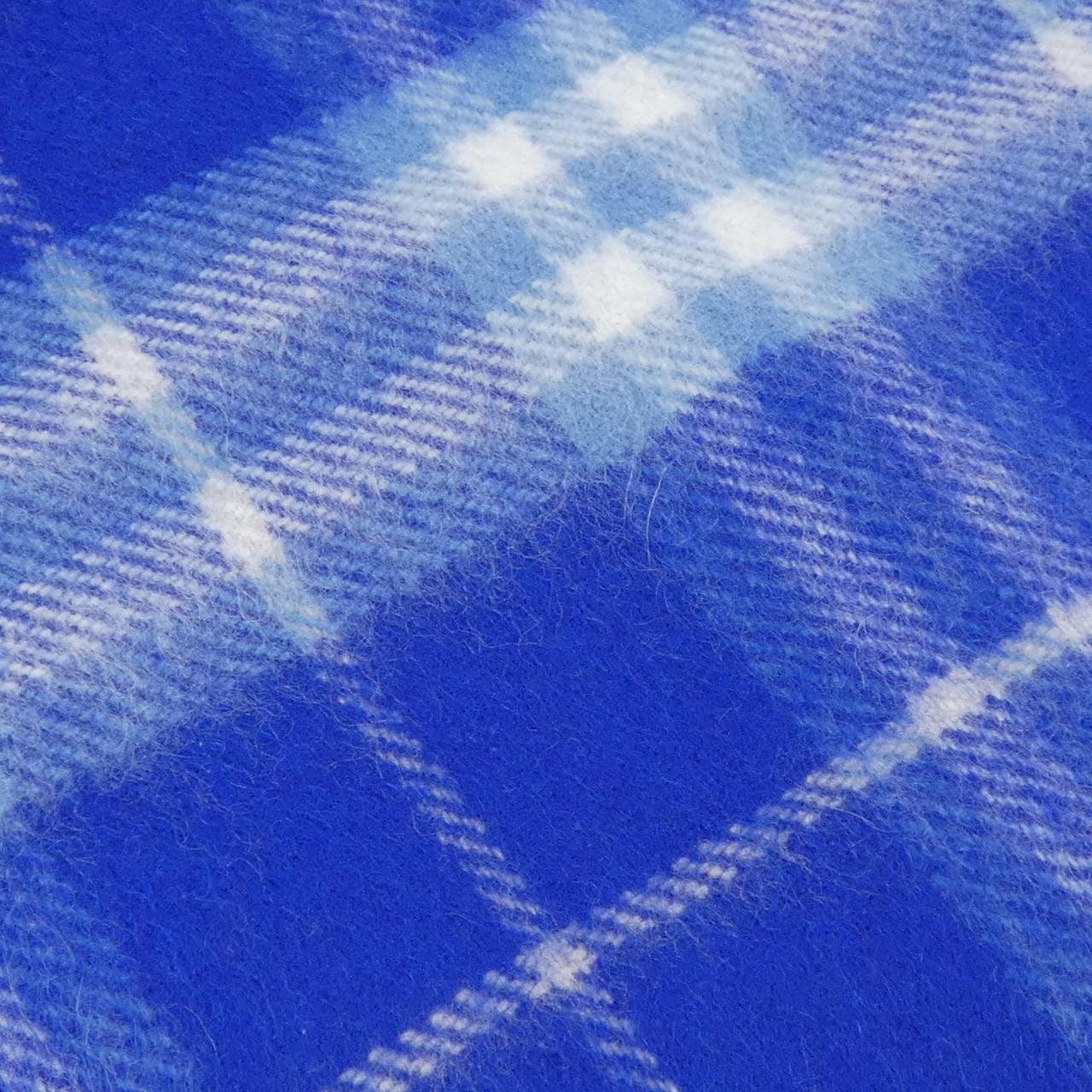 BURBERRY 8004721 Muffler