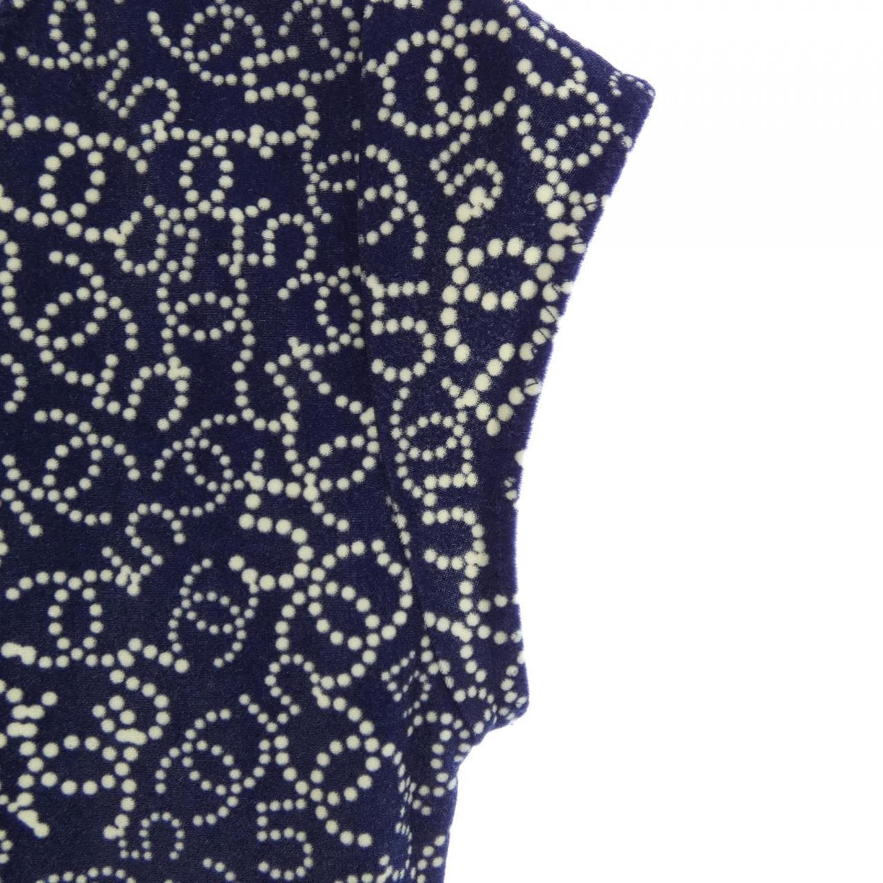 【ヴィンテージ】シャネル CHANEL P28279V18300 トップス