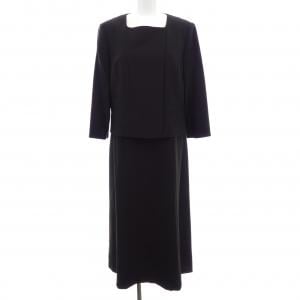 アクアスキュータム Aquascutum ワンピース