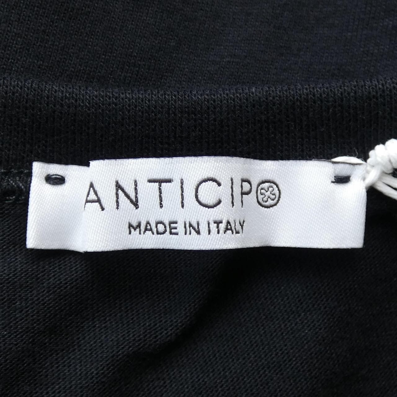 アンティーチポ ANTICIPO Tシャツ