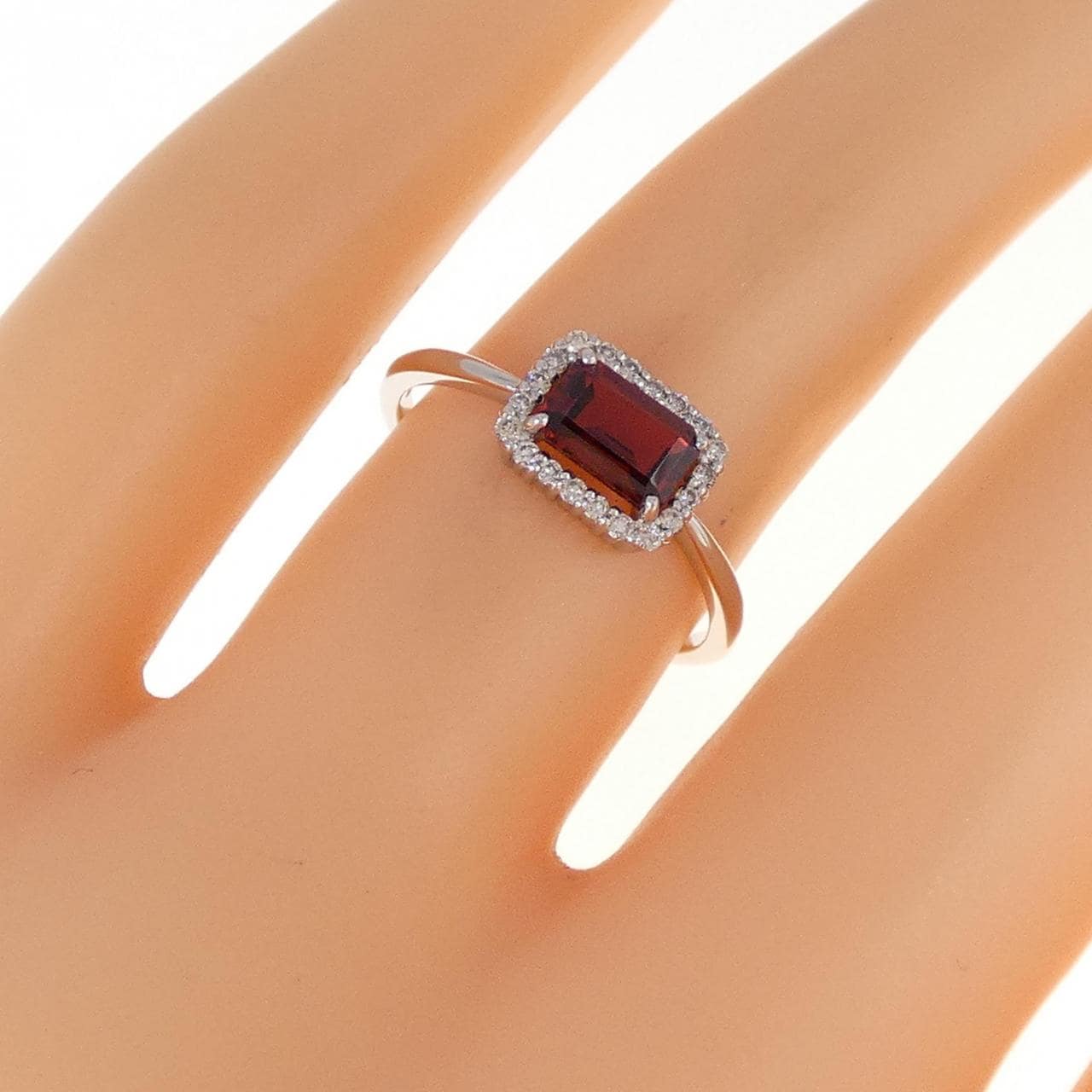 【新品】PT ガーネット リング 0.66CT